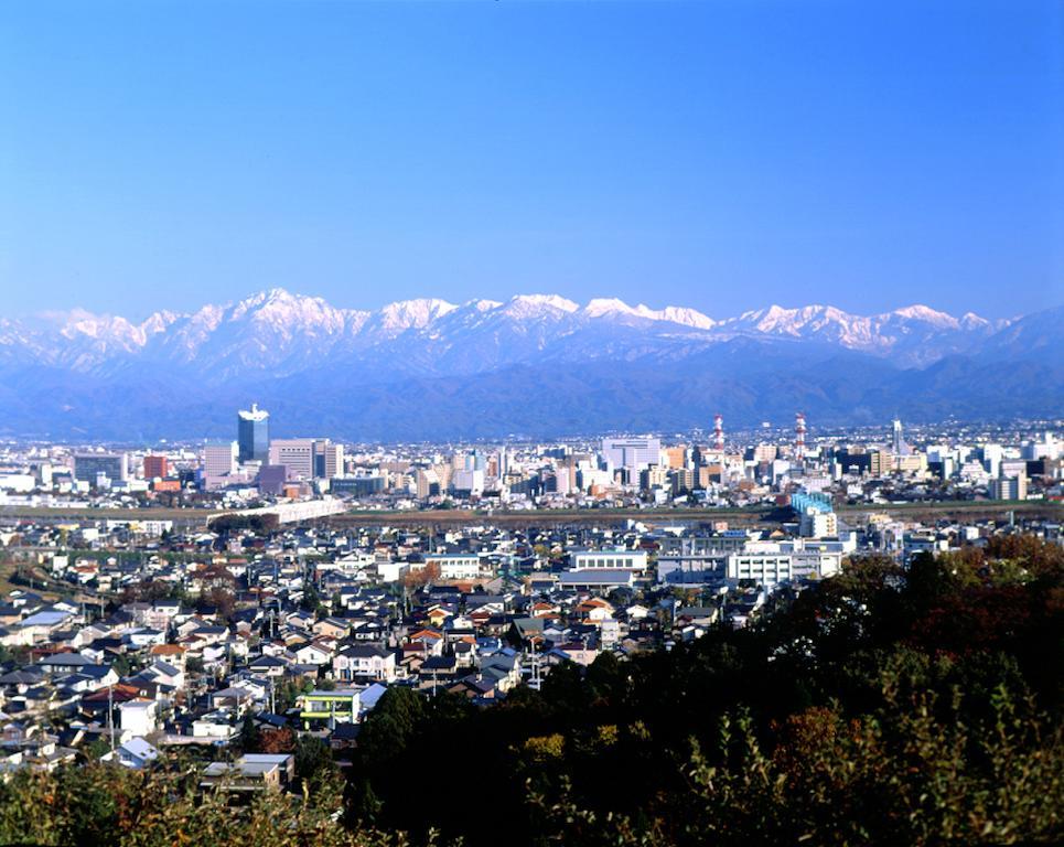 Business Hotel Tateyama Toyama Exterior photo